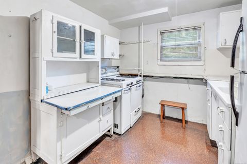 Tiny photo for 22 Mountain Top Lane, New Haven, CT 06513 (MLS # 24134048)
