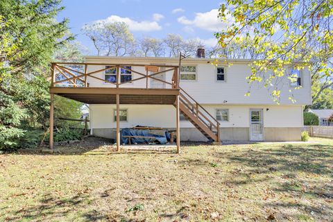 Tiny photo for 22 Mountain Top Lane, New Haven, CT 06513 (MLS # 24134048)