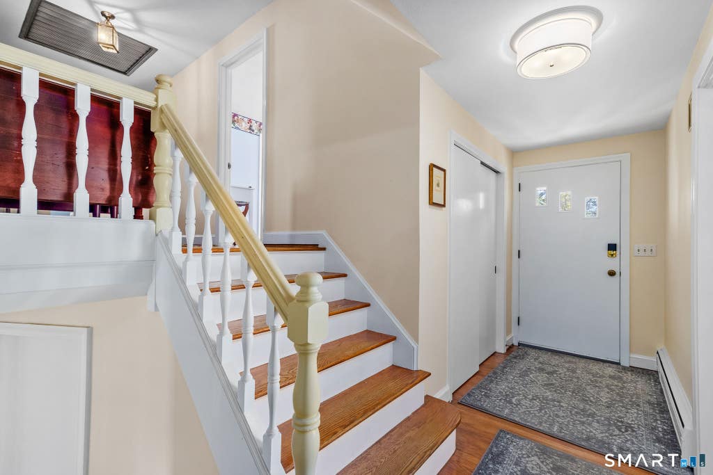Photo of 1221 N Main Street, West Hartford, CT 06117 (MLS # 24173414)
