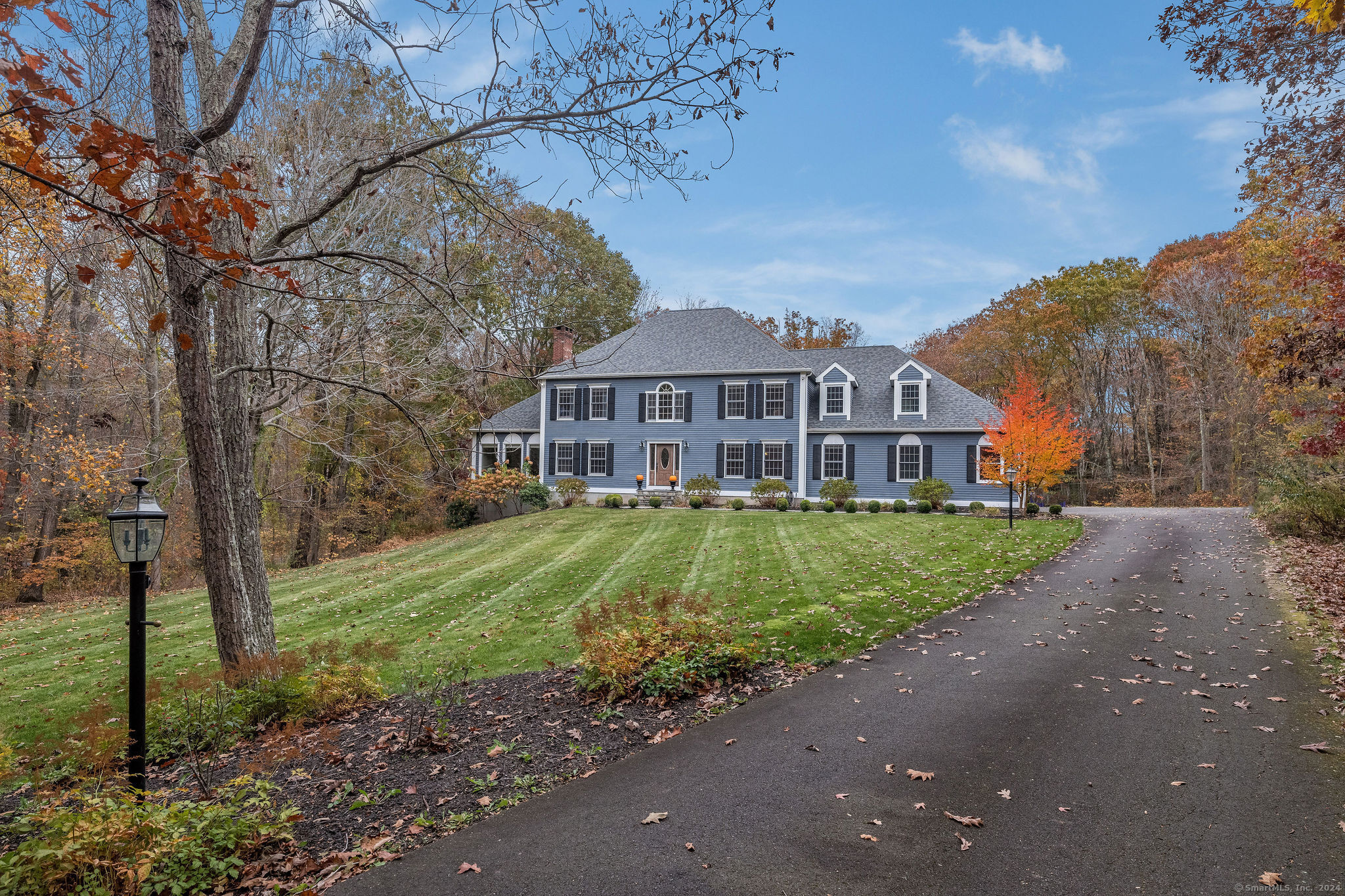 Buck Hill Road, Madison, Connecticut - 4 Bedrooms  
5 Bathrooms  
9 Rooms - 