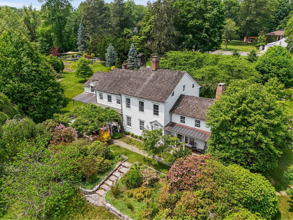 Photo of 19 Skymeadow Drive, Stamford, CT 06903 (MLS # 24100993)