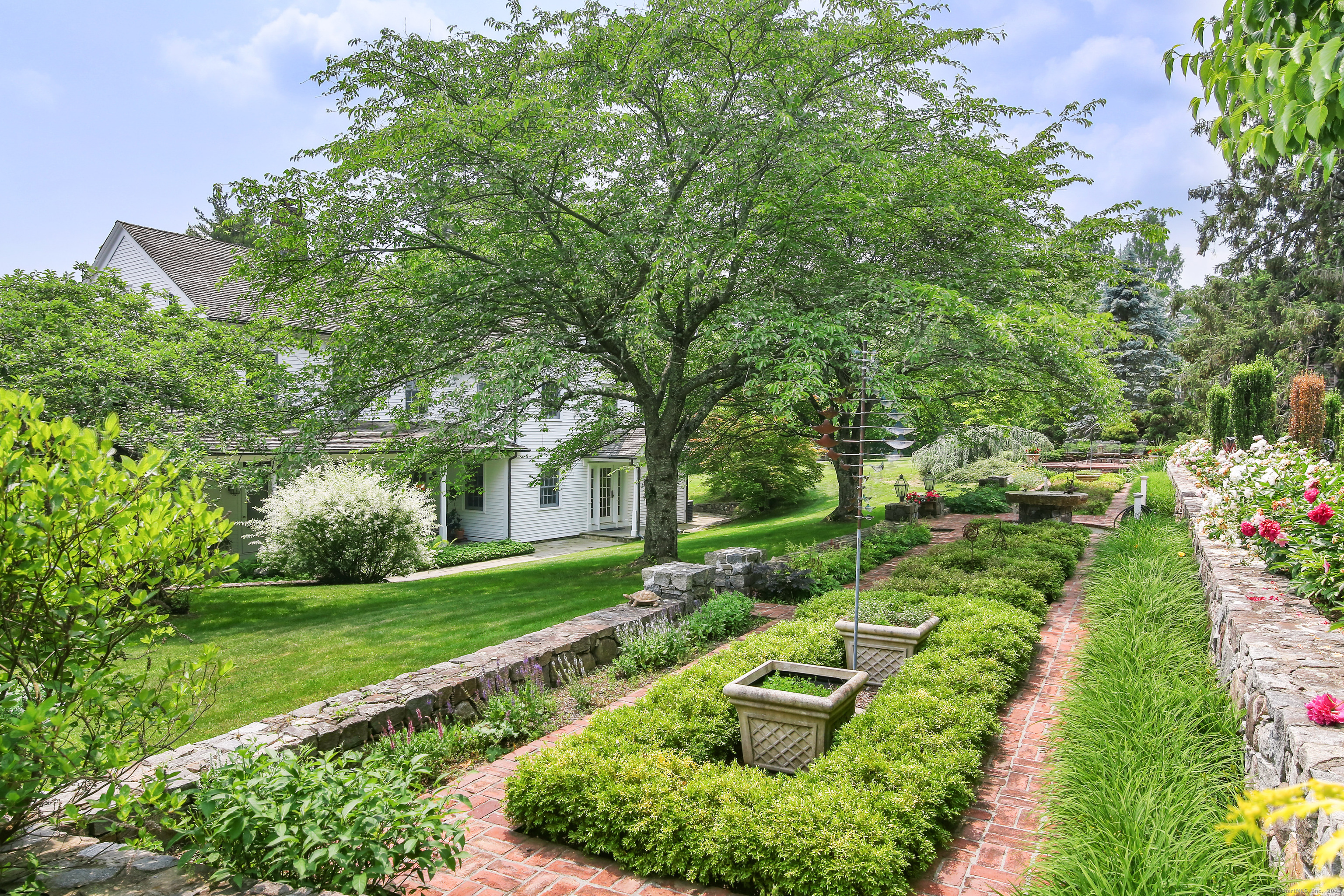 19 Skymeadow Drive
