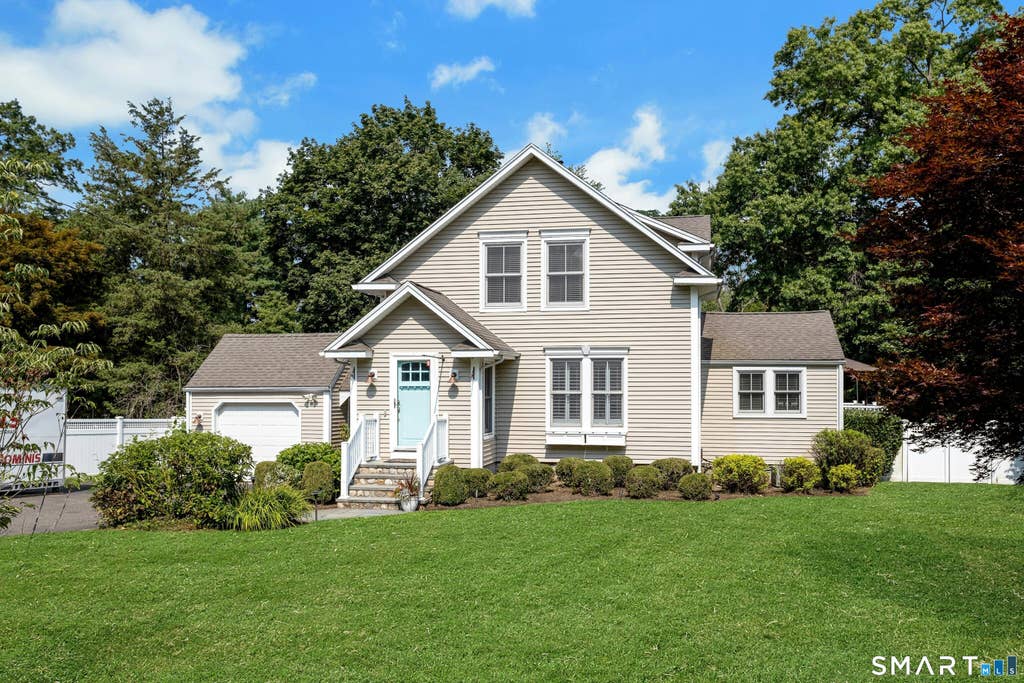 Photo of 49 Wolfpit Avenue, Norwalk, CT 06851 (MLS # 24196192)
