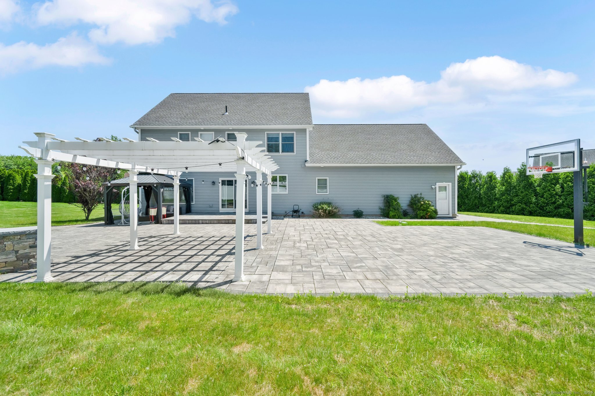 15 Lafountain Road