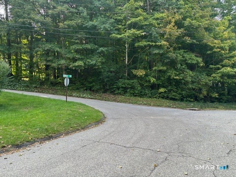 Vacant Land For Sale - 2 Kimmick Road<br/> New London County, Old Lyme, CT 06371