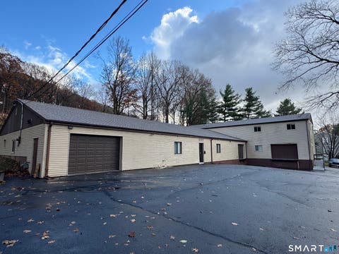 Photo of 1777 N Colony Road, Meriden, CT 06450 (MLS # 24185331)