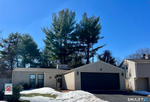 Photo of 3 E Lake Place, Middletown, CT 06457 (MLS # 24158496)