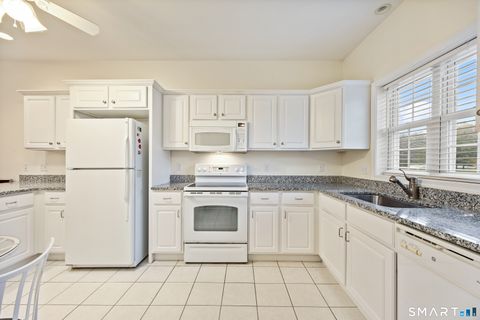 Photo of 500 Elm Street #15-4, North Haven, CT 06473 (MLS # 24169874)