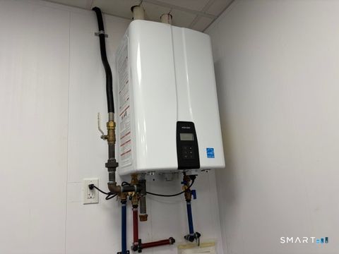 Tiny photo for 248 Oxford Road, Oxford, CT 06478 (MLS # 24169991)