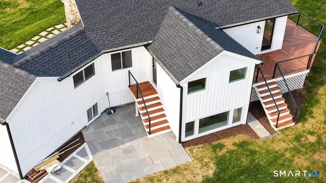 2 Longview Drive