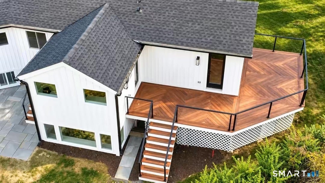 2 Longview Drive
