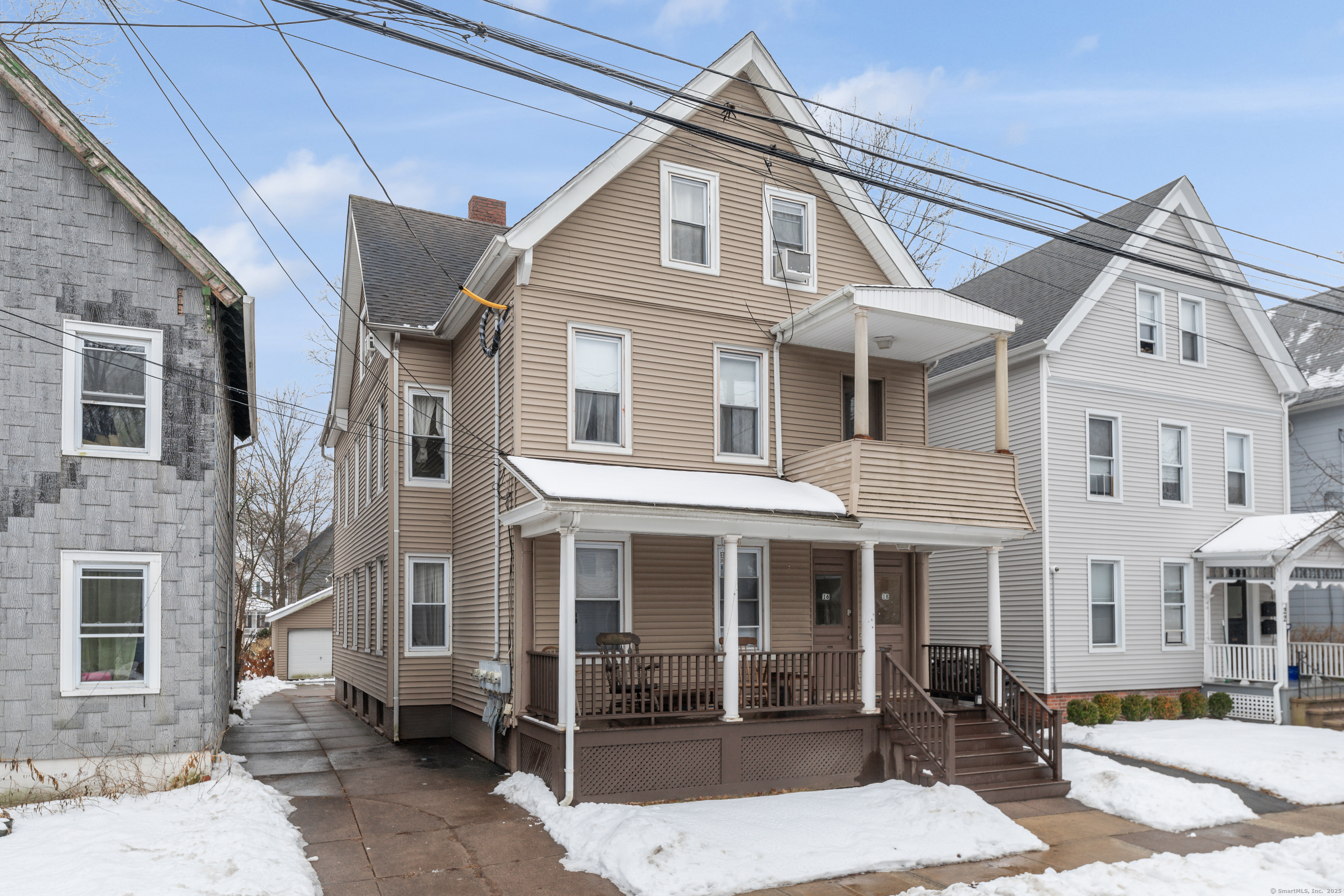 Linden Street, New Haven, Connecticut - 8 Bedrooms  
3 Bathrooms  
14 Rooms - 