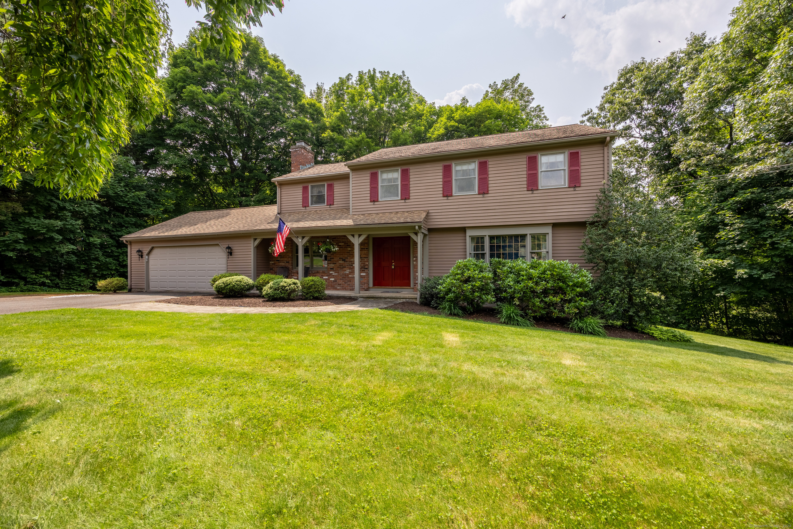 Panorama Drive, Southington, Connecticut - 4 Bedrooms  
3 Bathrooms  
8 Rooms - 