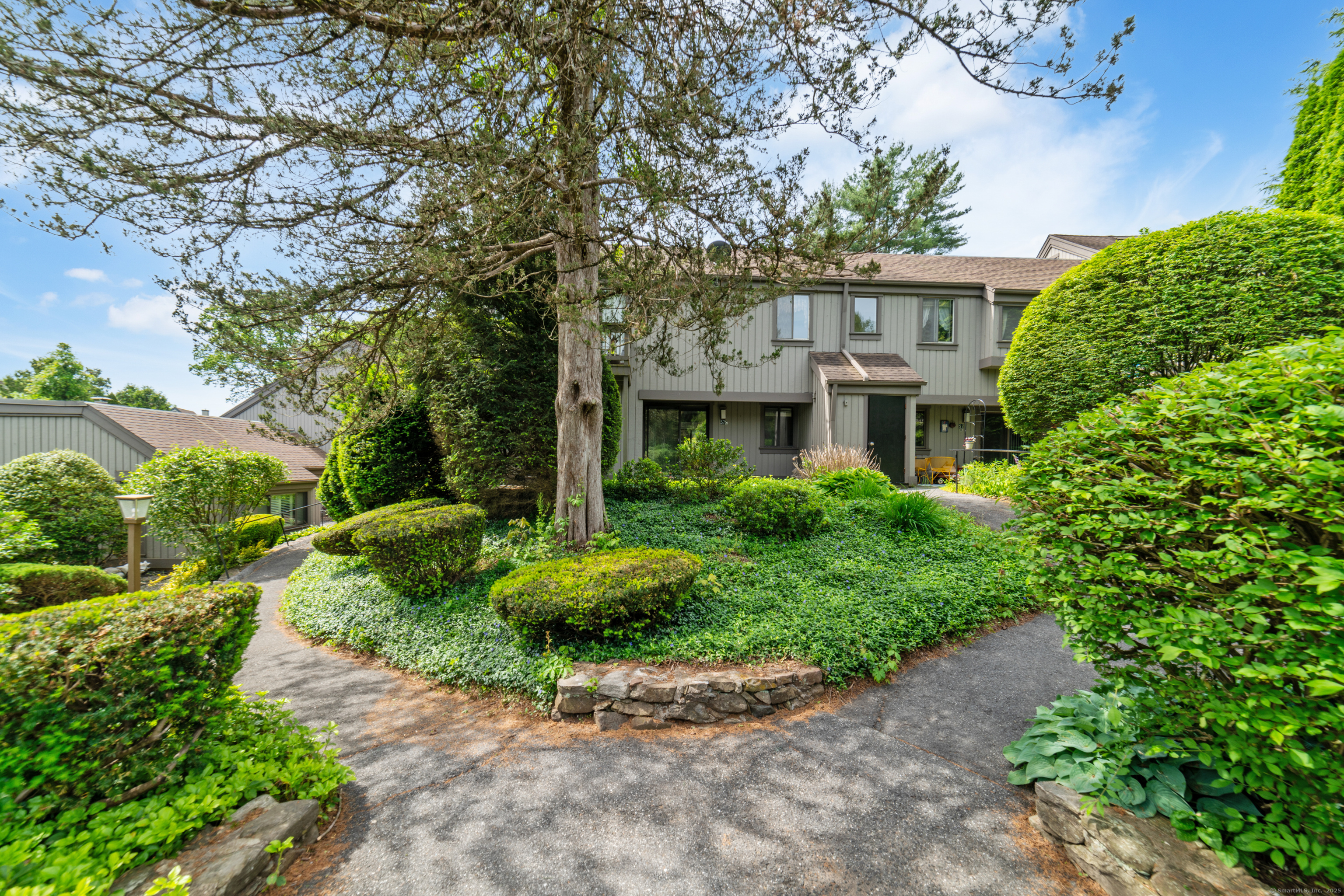 Property for Sale at Heritage Village C, Southbury, Connecticut - Bedrooms: 2 
Bathrooms: 2 
Rooms: 5  - $235,000