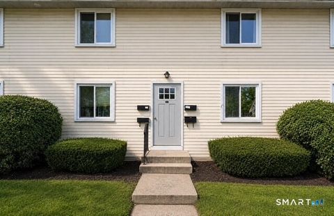Condo For Rent - 6 Russell Street #6<br/> Branford, CT 06405