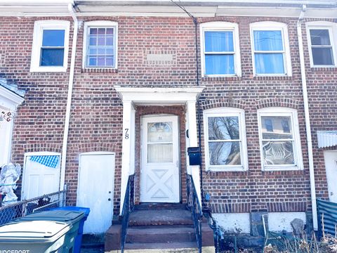 MLS: 24082546