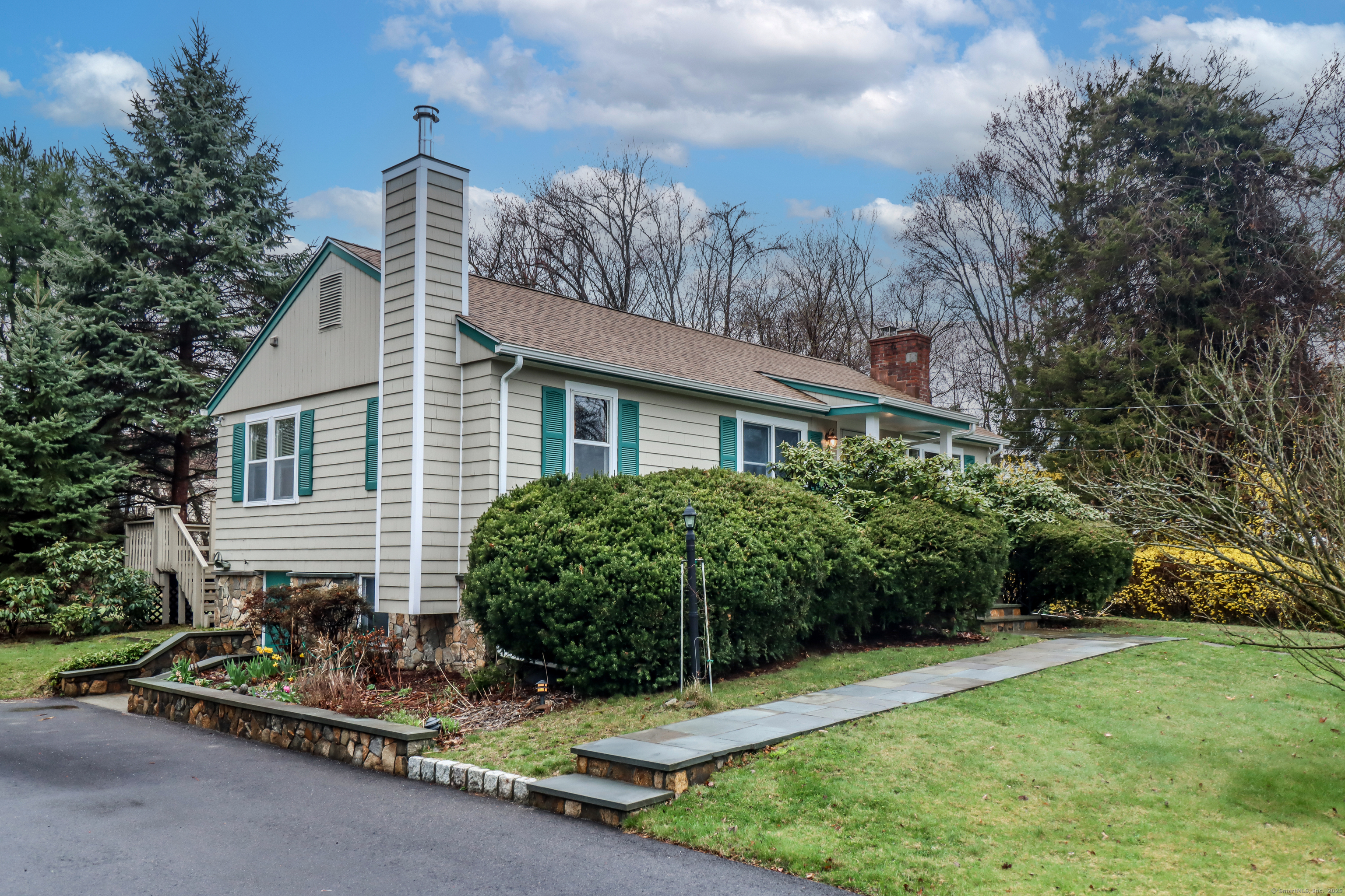 33 Frank Street, Trumbull, Connecticut image 4