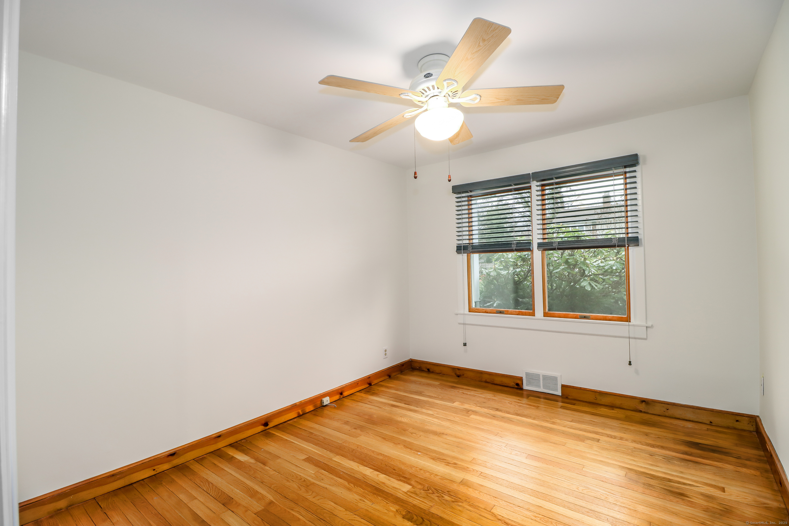 33 Frank Street, Trumbull, Connecticut image 16