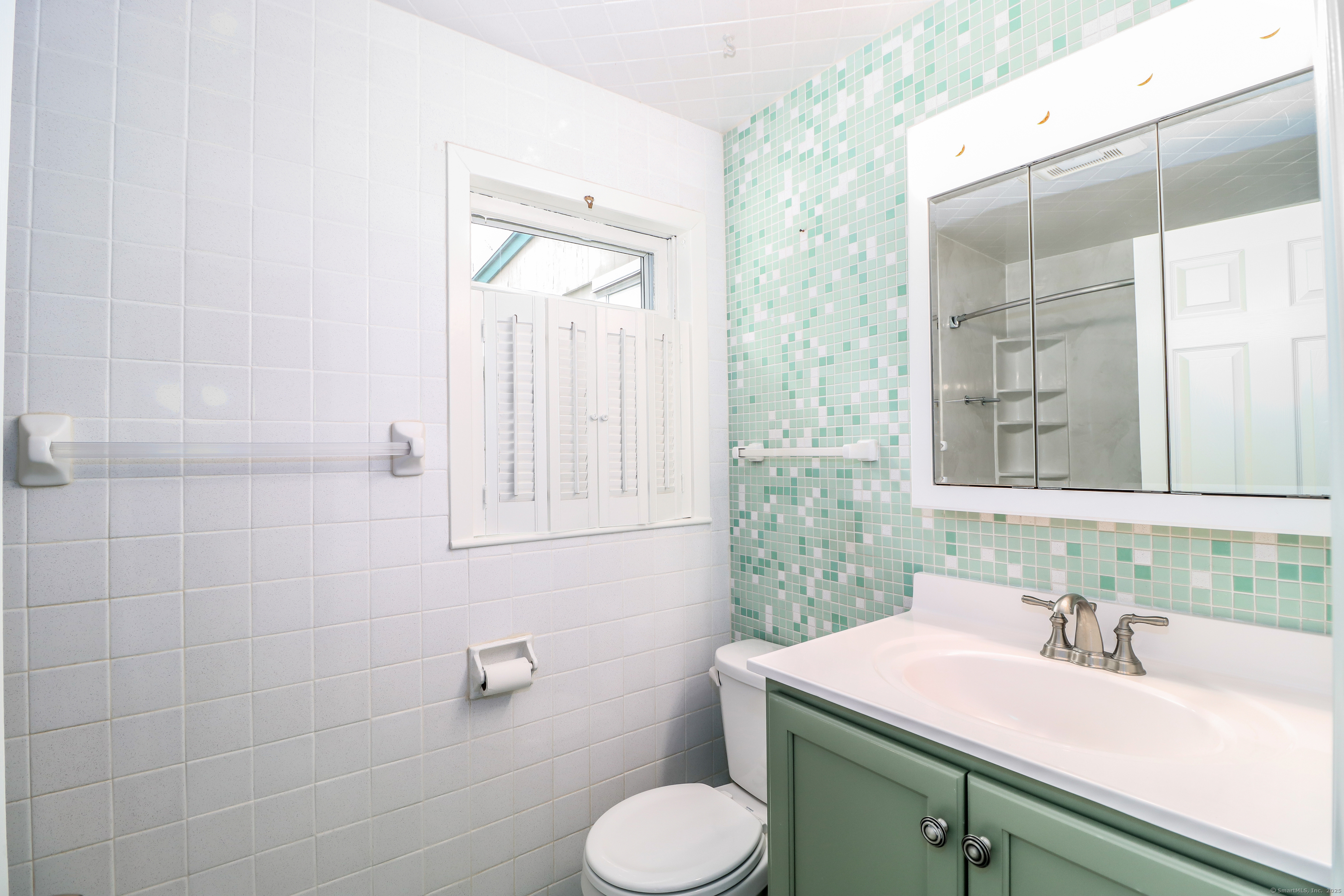33 Frank Street, Trumbull, Connecticut image 22