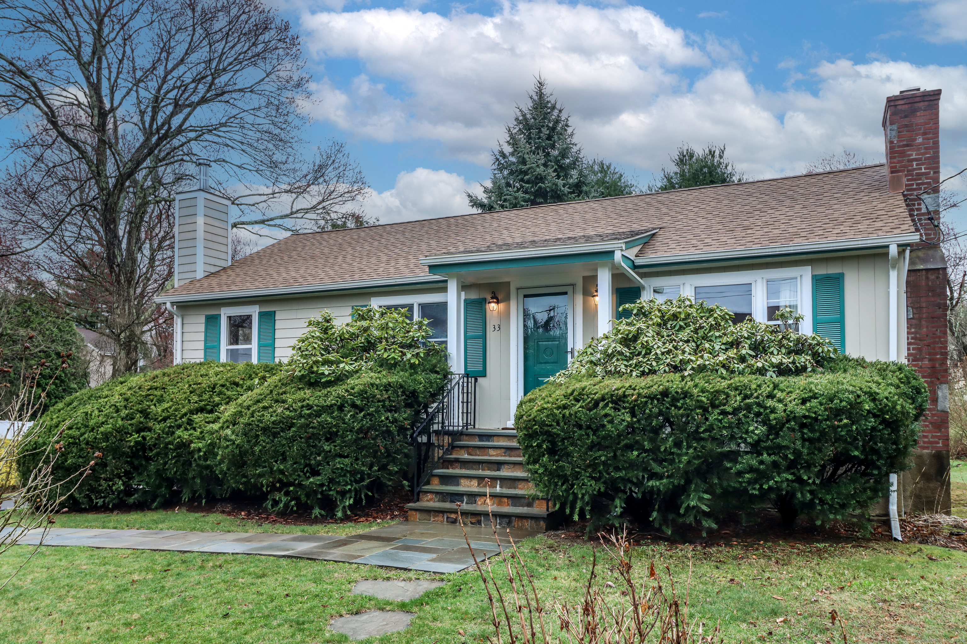 33 Frank Street, Trumbull, Connecticut image 2