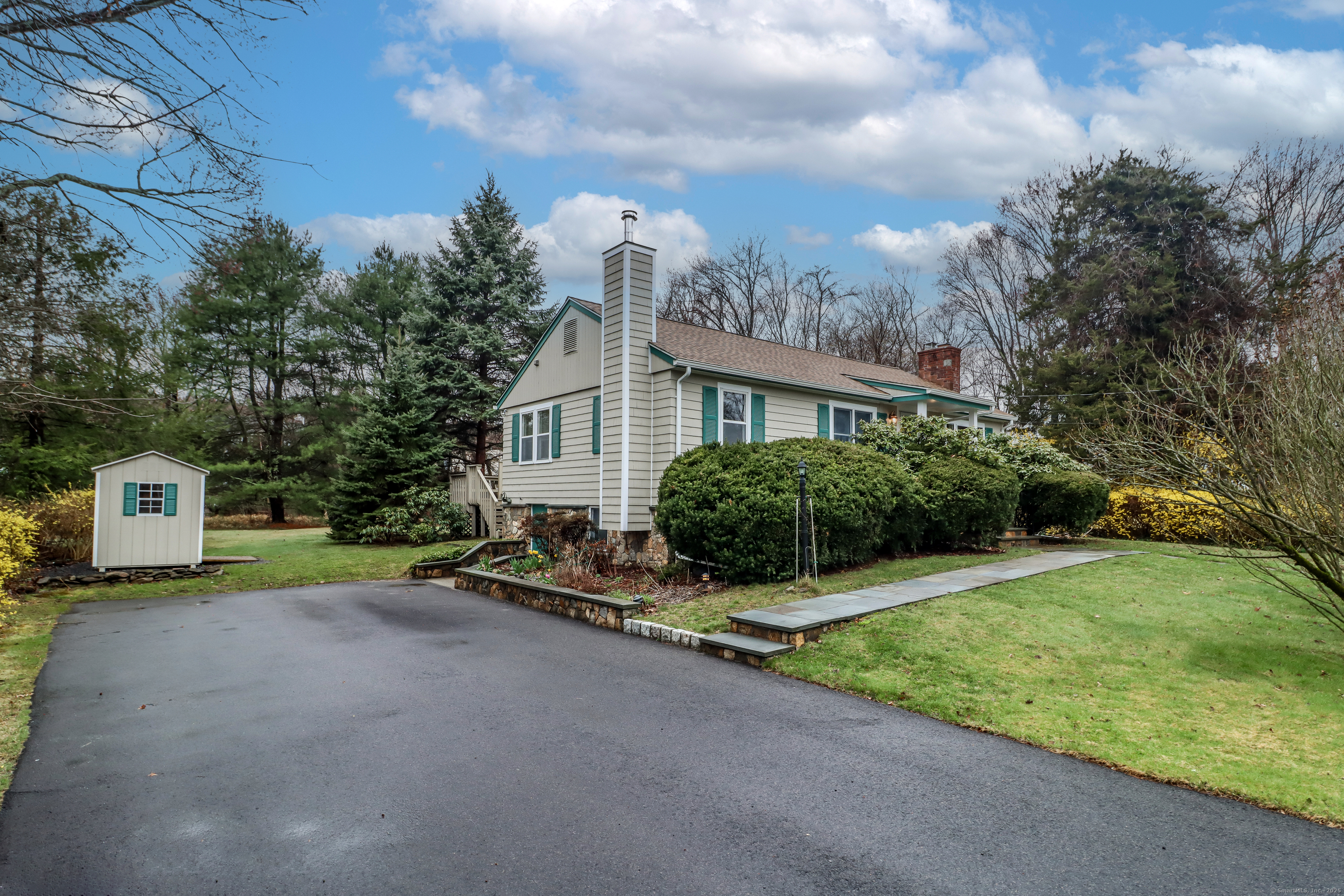33 Frank Street, Trumbull, Connecticut image 6