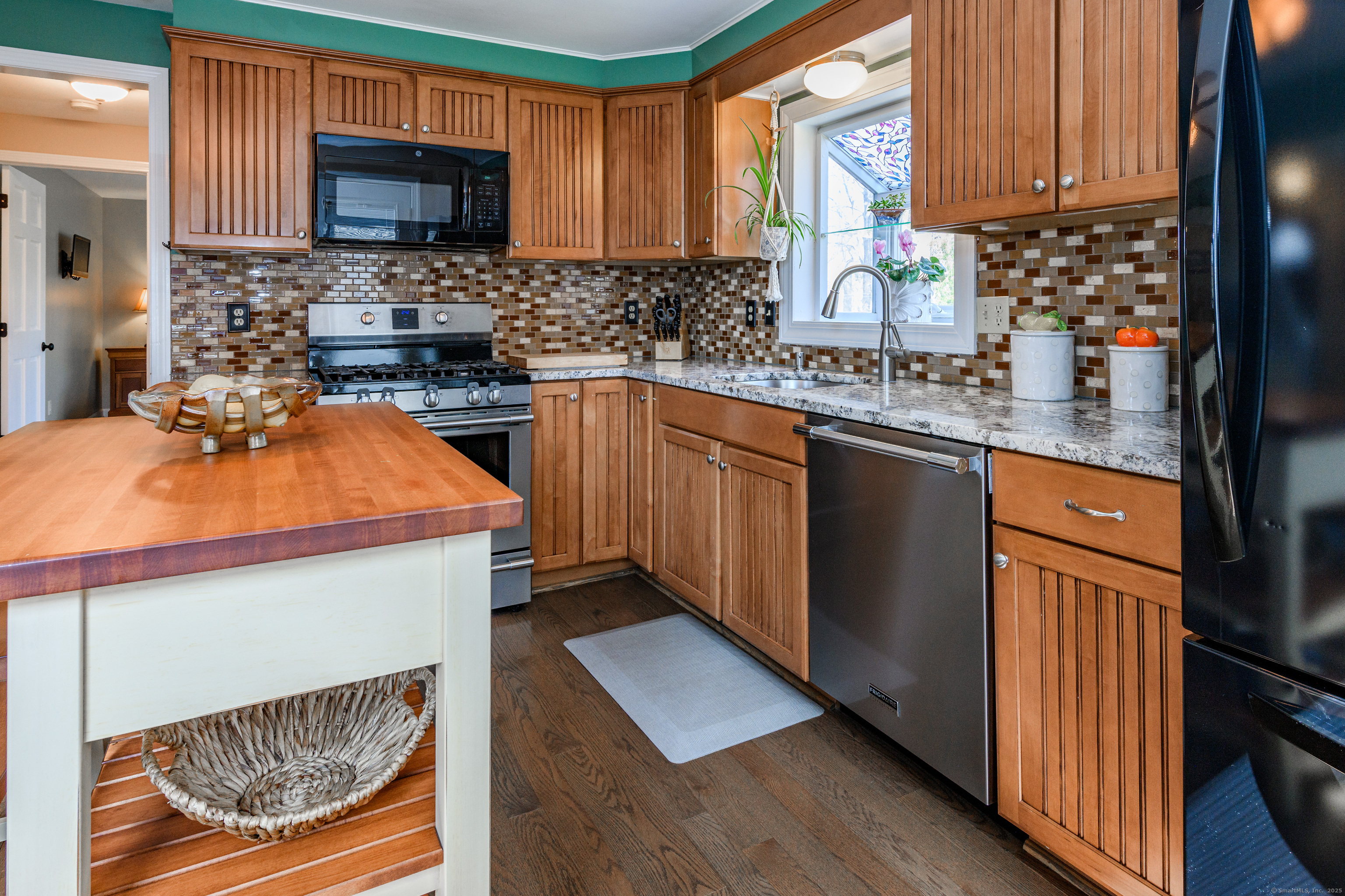 63 Pettit Drive, Meriden, Connecticut image 7
