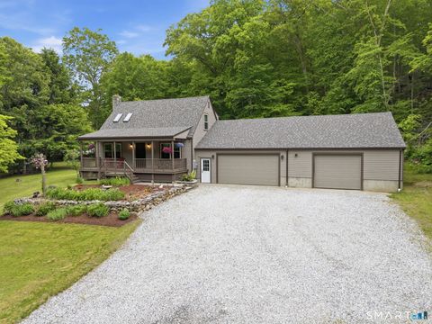 Photo of 118-1 Whippoorwill Road, Old Lyme, CT 06371 (MLS # 24177117)