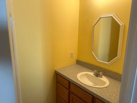Tiny photo for 53 Tunxis Street #53, Farmington, CT 06032 (MLS # 24116647)
