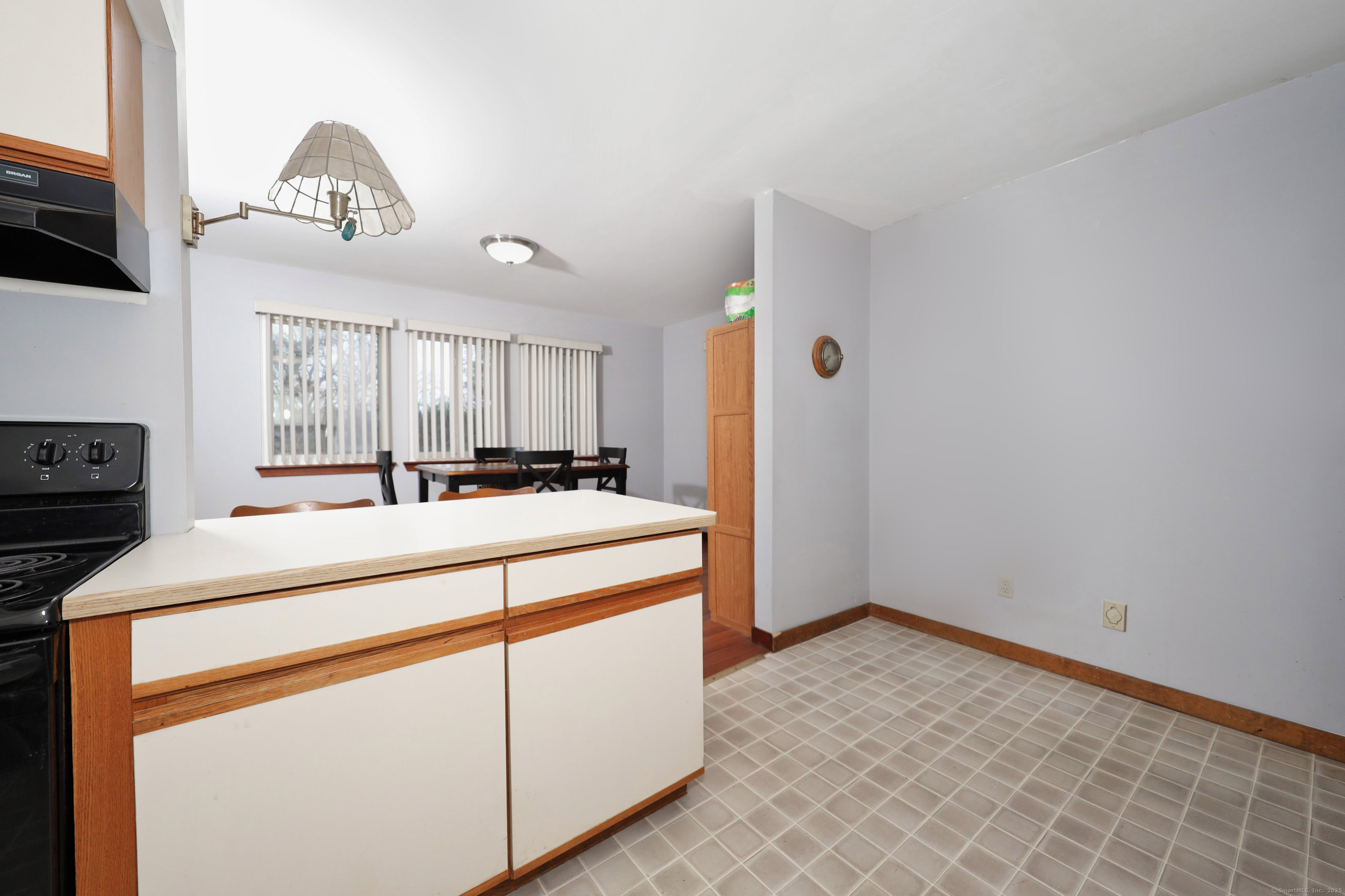 69 Northwest Drive #APT 60, Plainville, Connecticut image 9