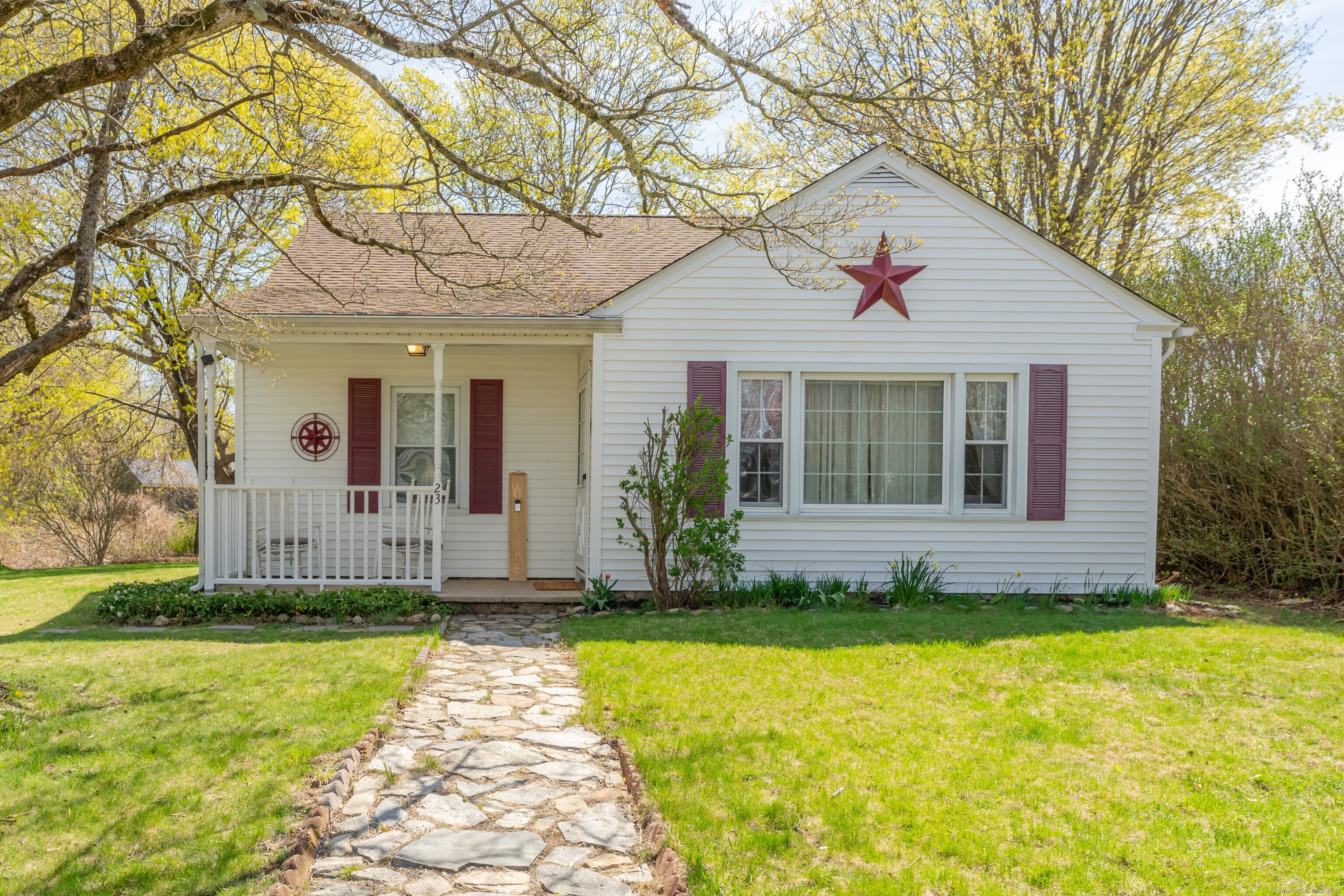 Property for Sale at Strosberg Road, Waterford, Connecticut - Bedrooms: 4 
Bathrooms: 1 
Rooms: 7  - $349,900