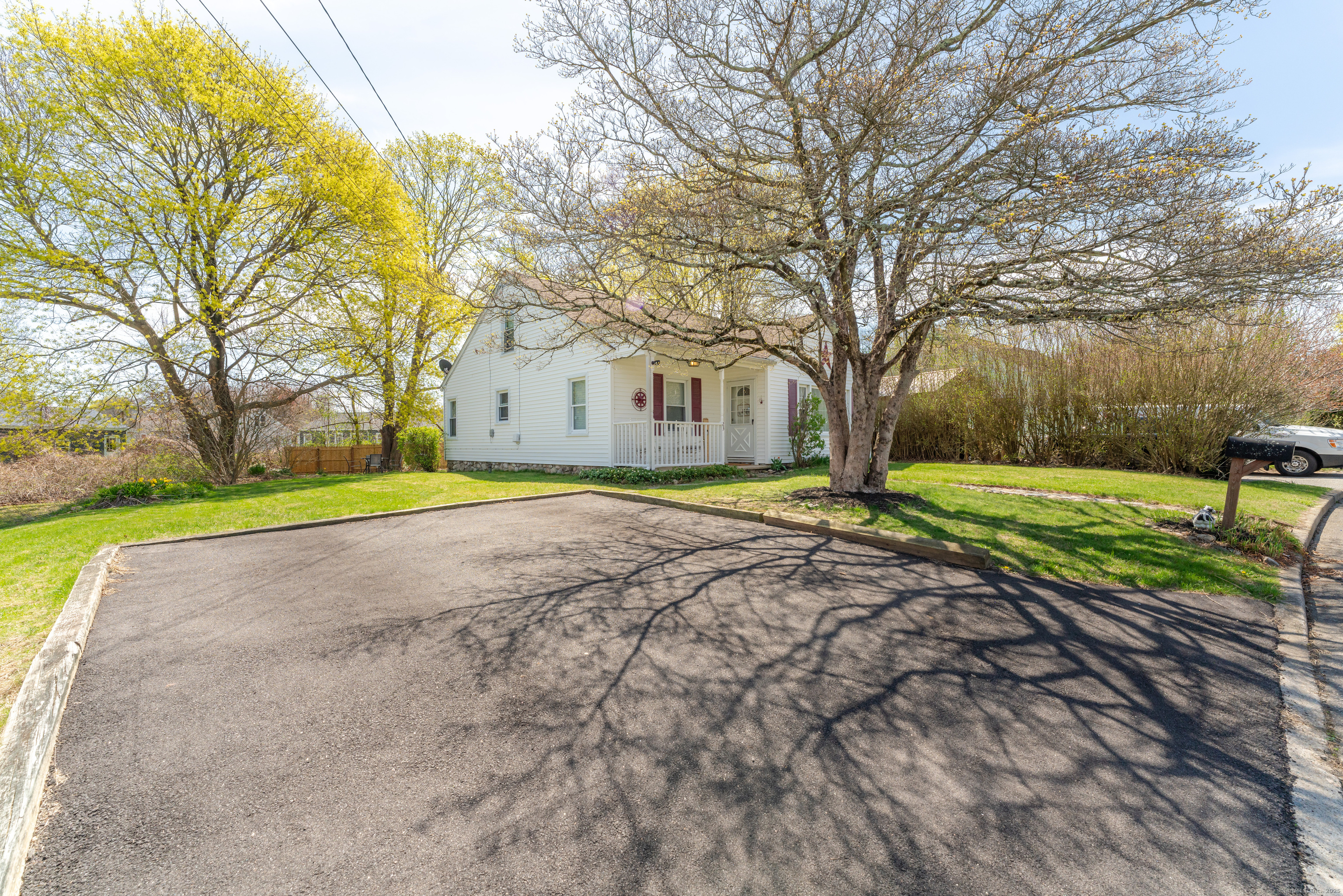 23 Strosberg Road, Waterford, Connecticut image 2