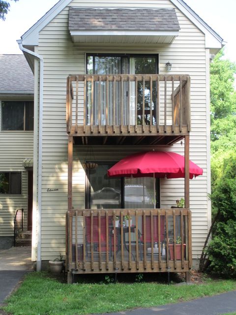 Photo of 11 Cove View Drive #1South, Stamford, CT 06902 (MLS # 24125247)