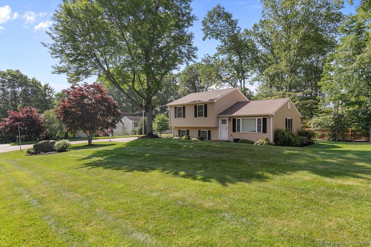 2 Sunwoods Circle