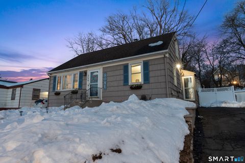 Tiny photo for 259 Elaine Terrace, New Haven, CT 06512 (MLS # 24152969)