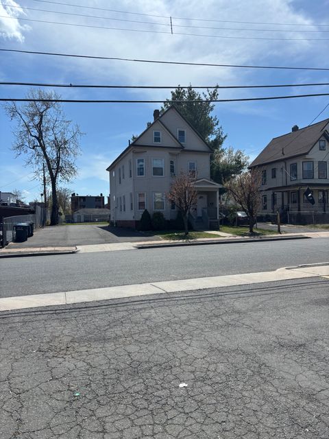 15 Bushnell Street Hartford CT 06114