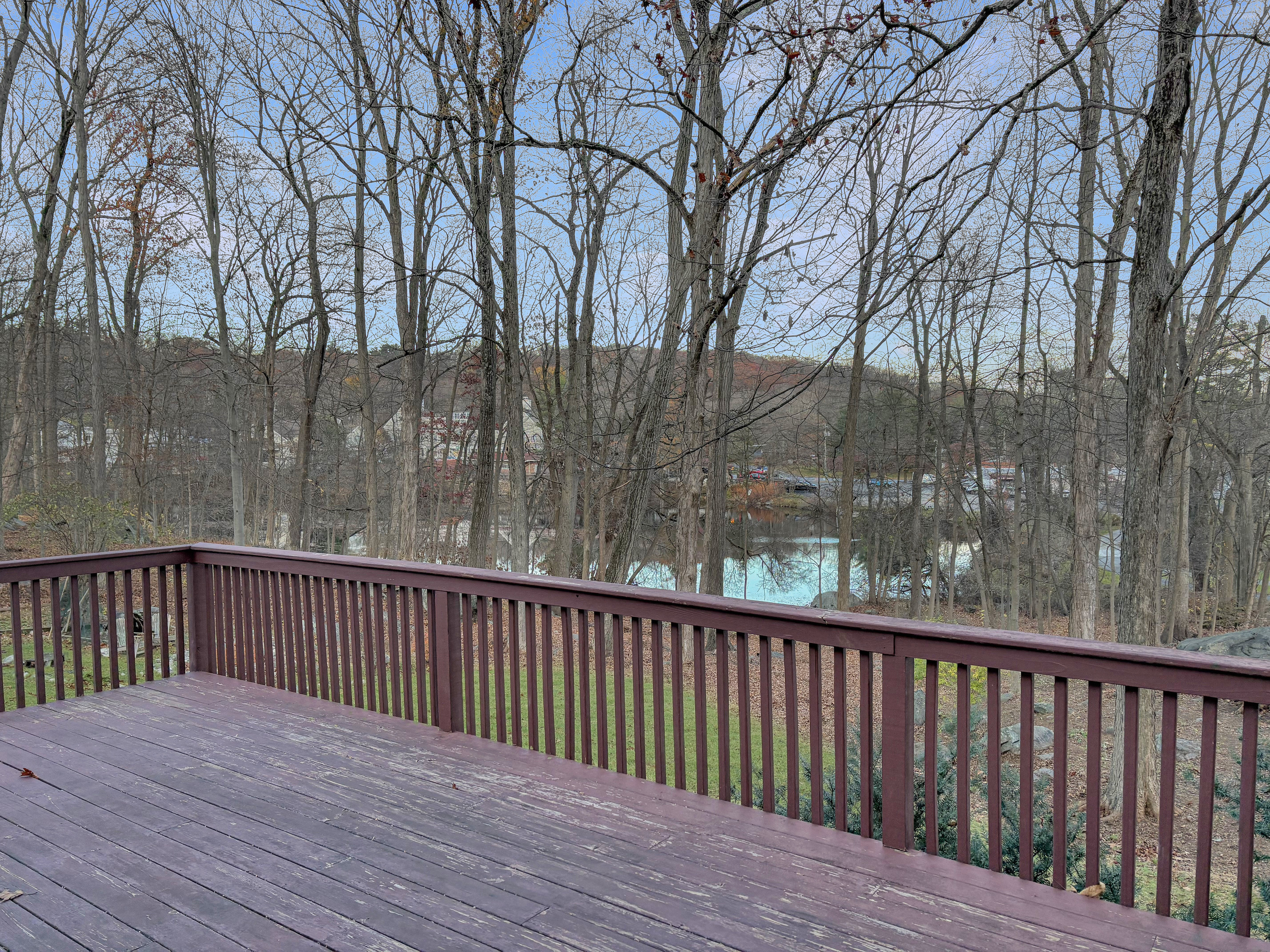 Stamford, Connecticut 06903, United States, 5 Bedrooms Bedrooms, ,3 BathroomsBathrooms,Residential,Active,246725