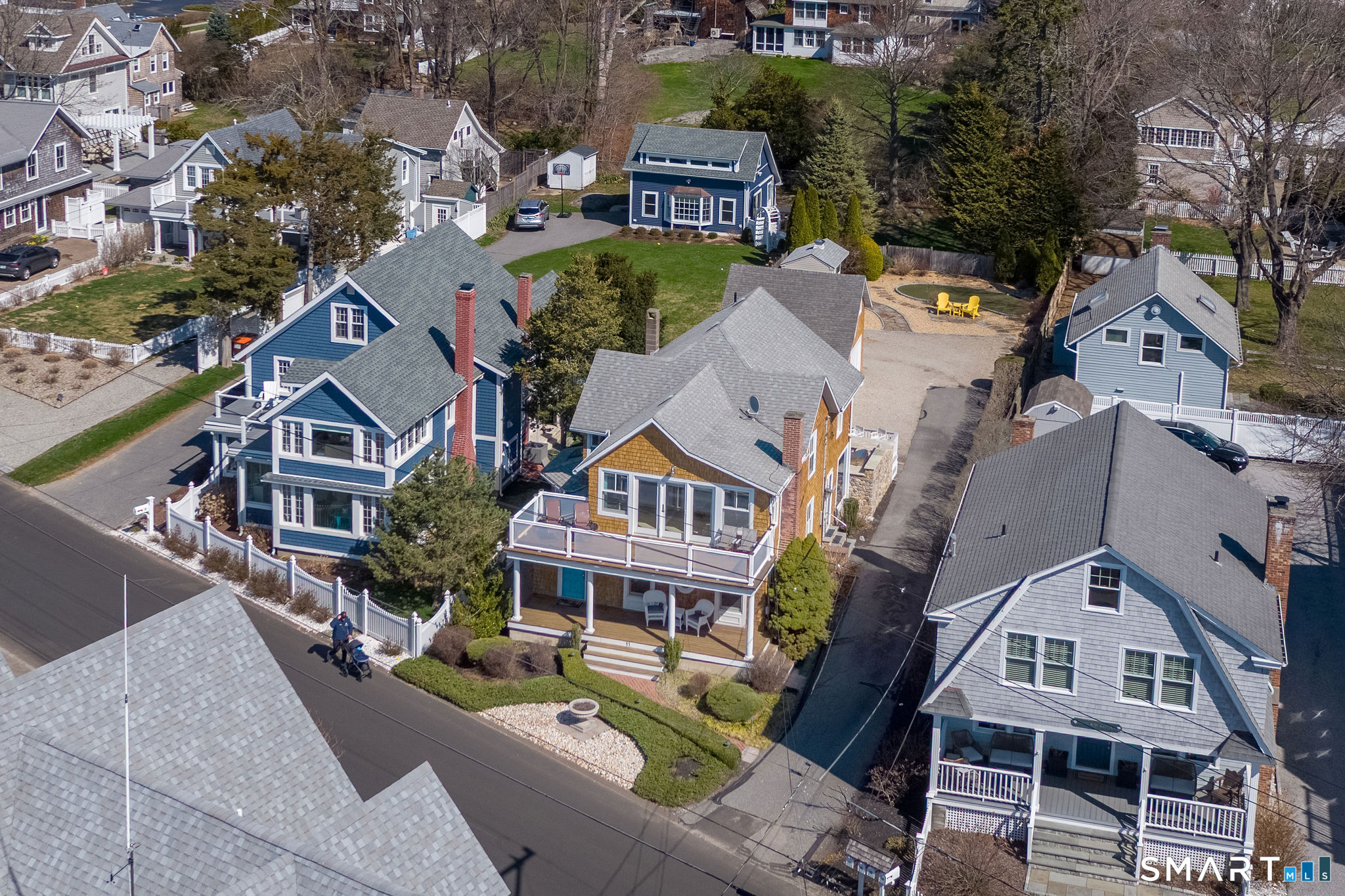 11 Middle Beach Road