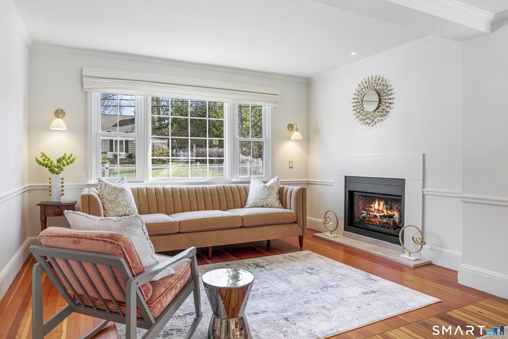 Photo of 39 Park Place #39, New Canaan, CT 06840 (MLS # 24167247)