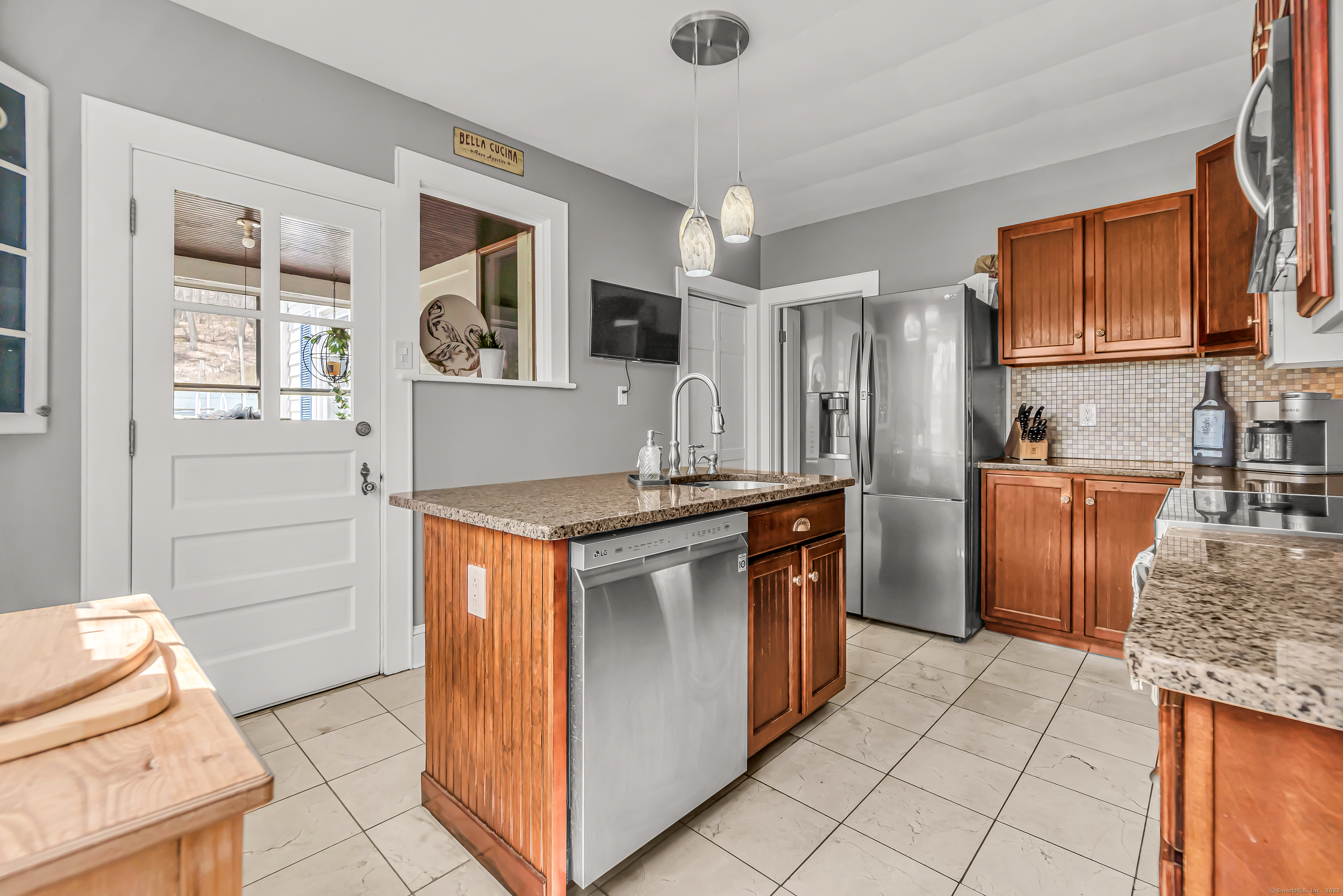 4 Edgehill Road, Ansonia, Connecticut image 8