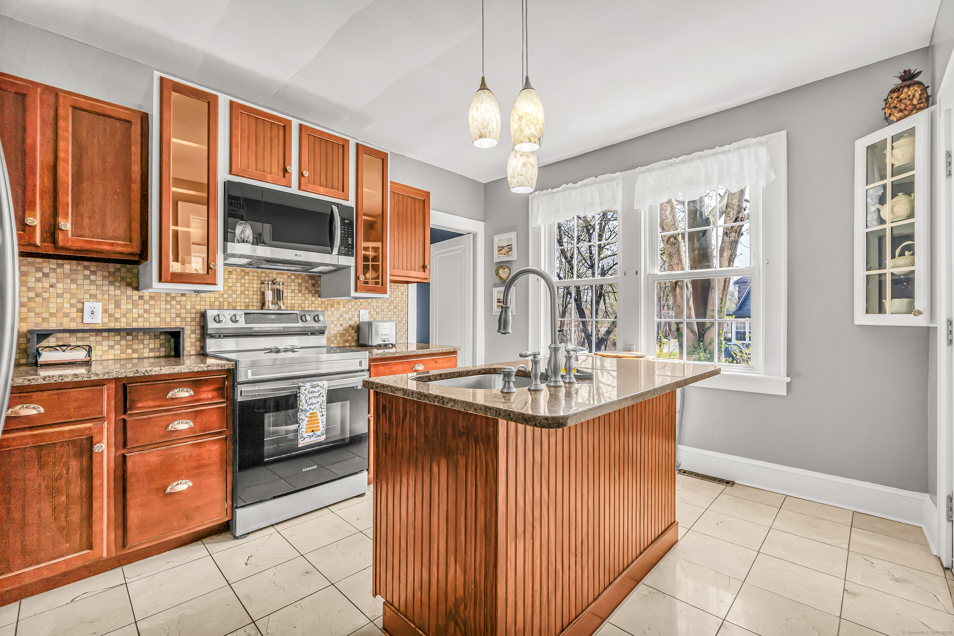 4 Edgehill Road, Ansonia, Connecticut image 7