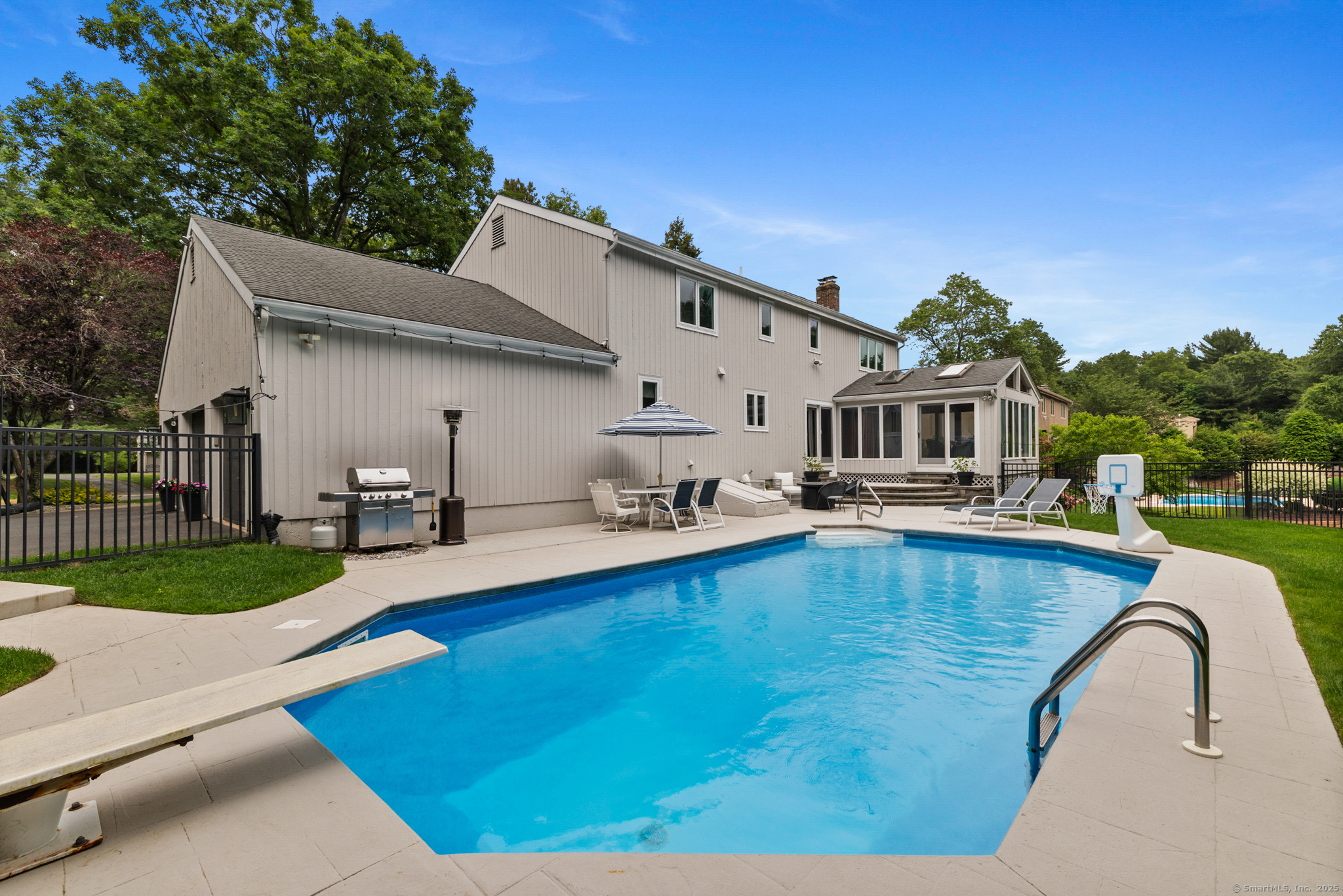 54 Edgewood Lane