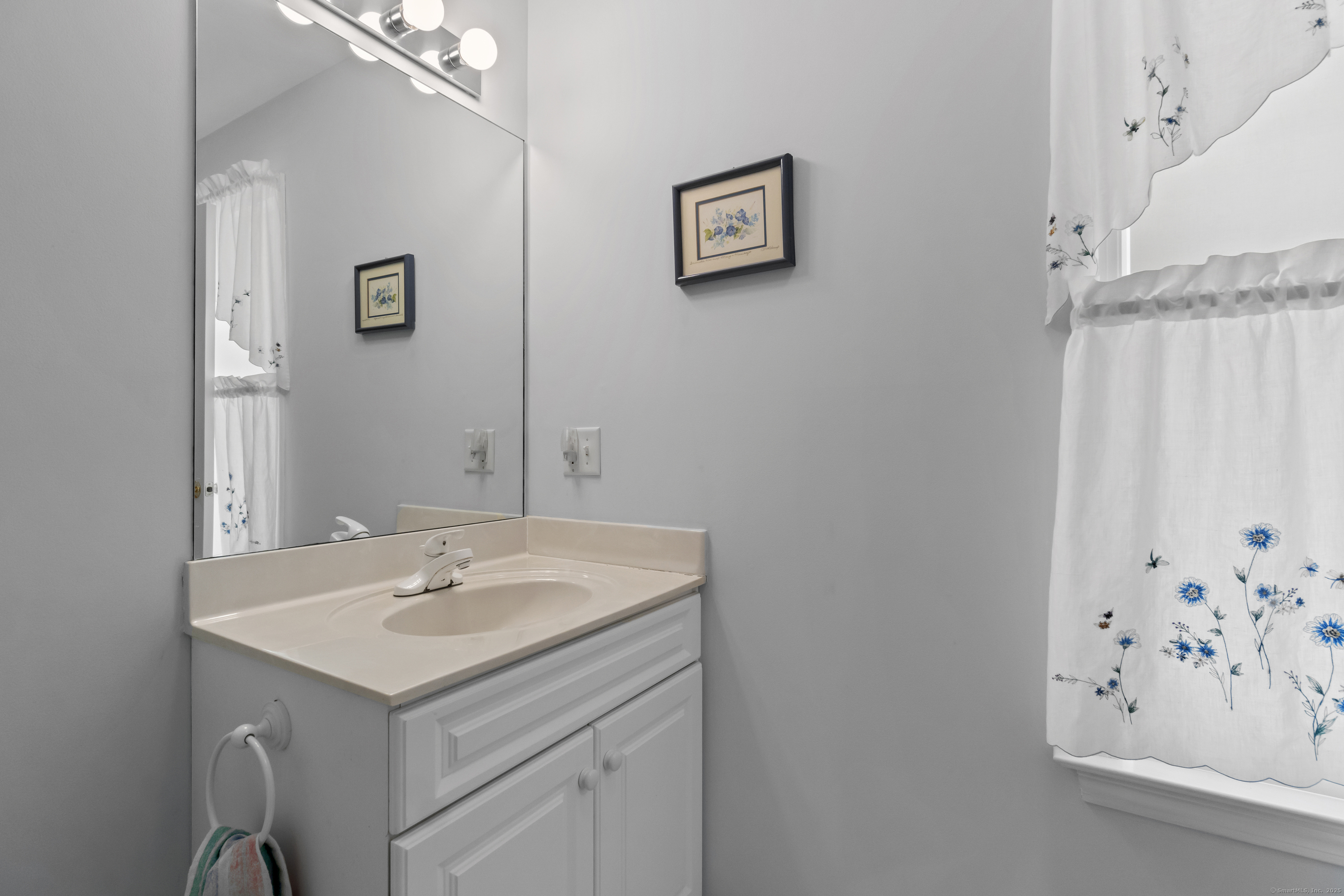 221 Clark Hill Road, East Haddam, Connecticut image 15