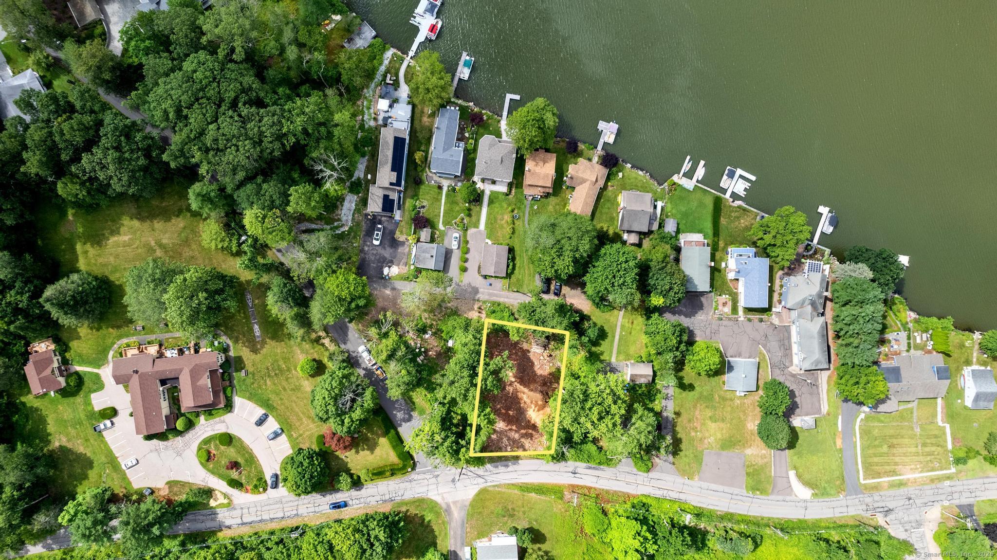 132 Lake Road