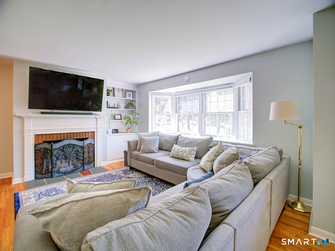 13 Douglas Drive 13
