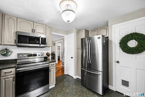 Tiny photo for 33 Edgemere Avenue, West Hartford, CT 06110 (MLS # 24196020)