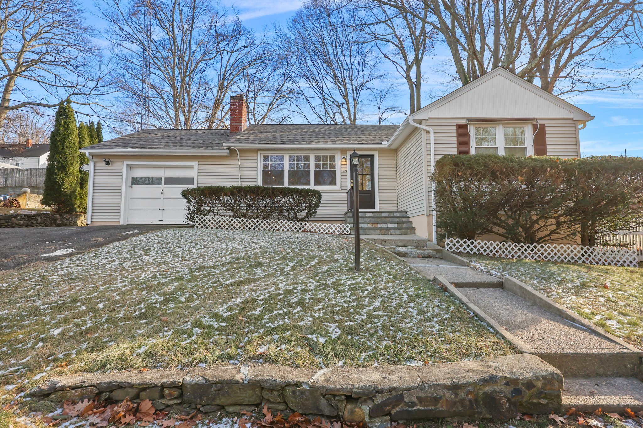 Bridgeport, Connecticut 06606, United States, 3 Bedrooms Bedrooms, ,2 BathroomsBathrooms,Residential,Active,19477