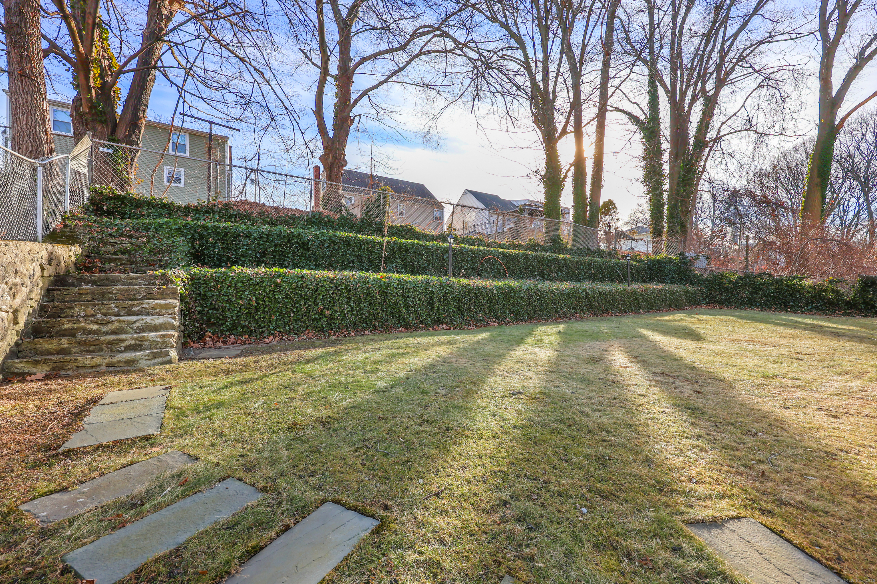 Bridgeport, Connecticut 06606, United States, 3 Bedrooms Bedrooms, ,2 BathroomsBathrooms,Residential,Active,19477