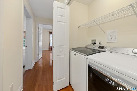 Tiny photo for 33 Allison Way #33, East Haven, CT 06512 (MLS # 24189584)