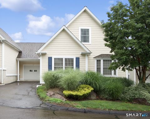 Photo of 33 Allison Way #33, East Haven, CT 06512 (MLS # 24189584)