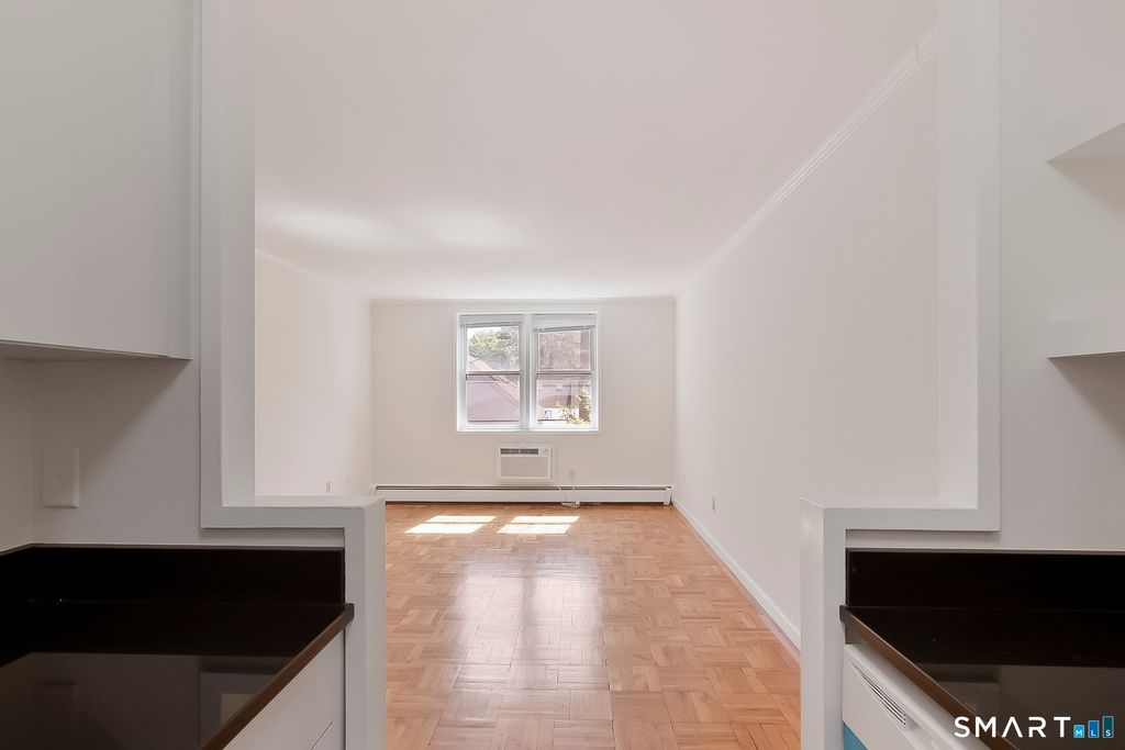 Photo of 140 Grove Street #3G, Stamford, CT 06901 (MLS # 24177669)